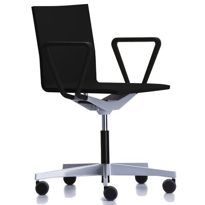 04 Chair by Vitra VTR489685
